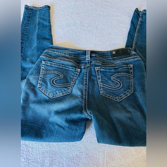 Silver Jeans Co. SUKI Mid Super Skinny Jeans - Picture 6 of 6